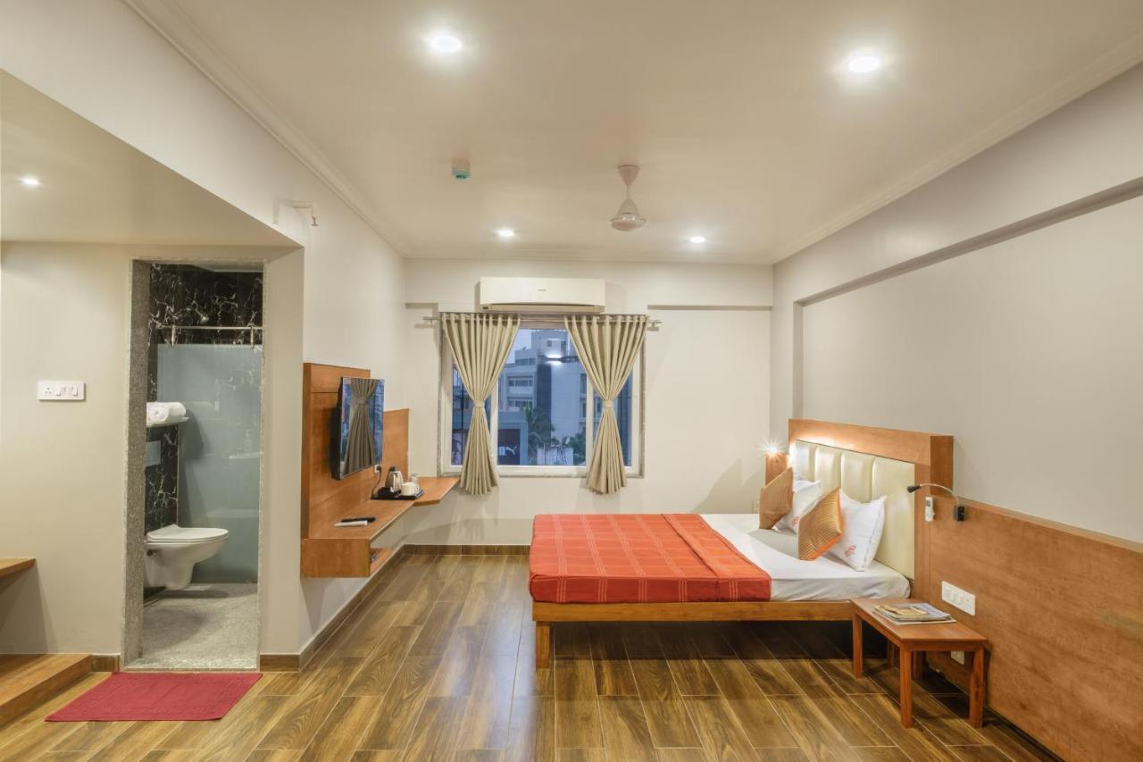 Hotel Opal Kolhapur Exterior photo